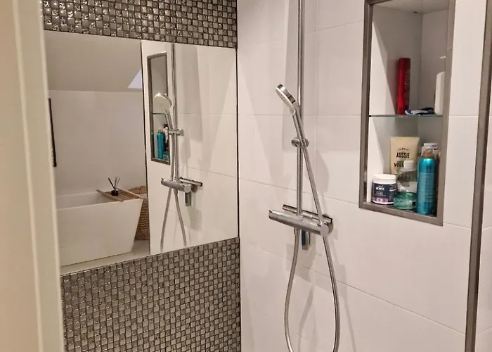 Dom wakacyjny Ski-vm I 2025, House With 5 Big Bedrooms *